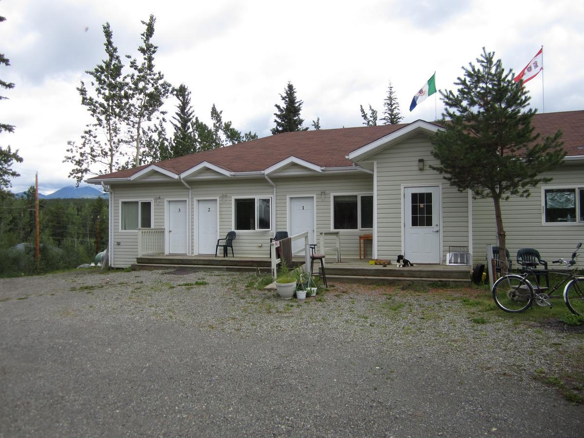 Johnson'S Crossing Lodge Johnsons Crossing Zewnętrze zdjęcie